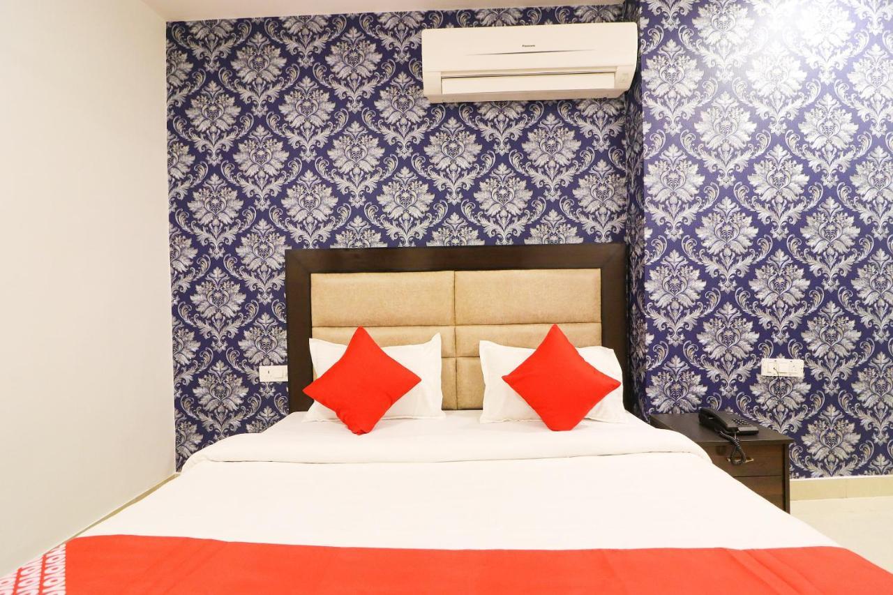 Hotel Oyo 63841 White Orchid à Indraprastha Extérieur photo
