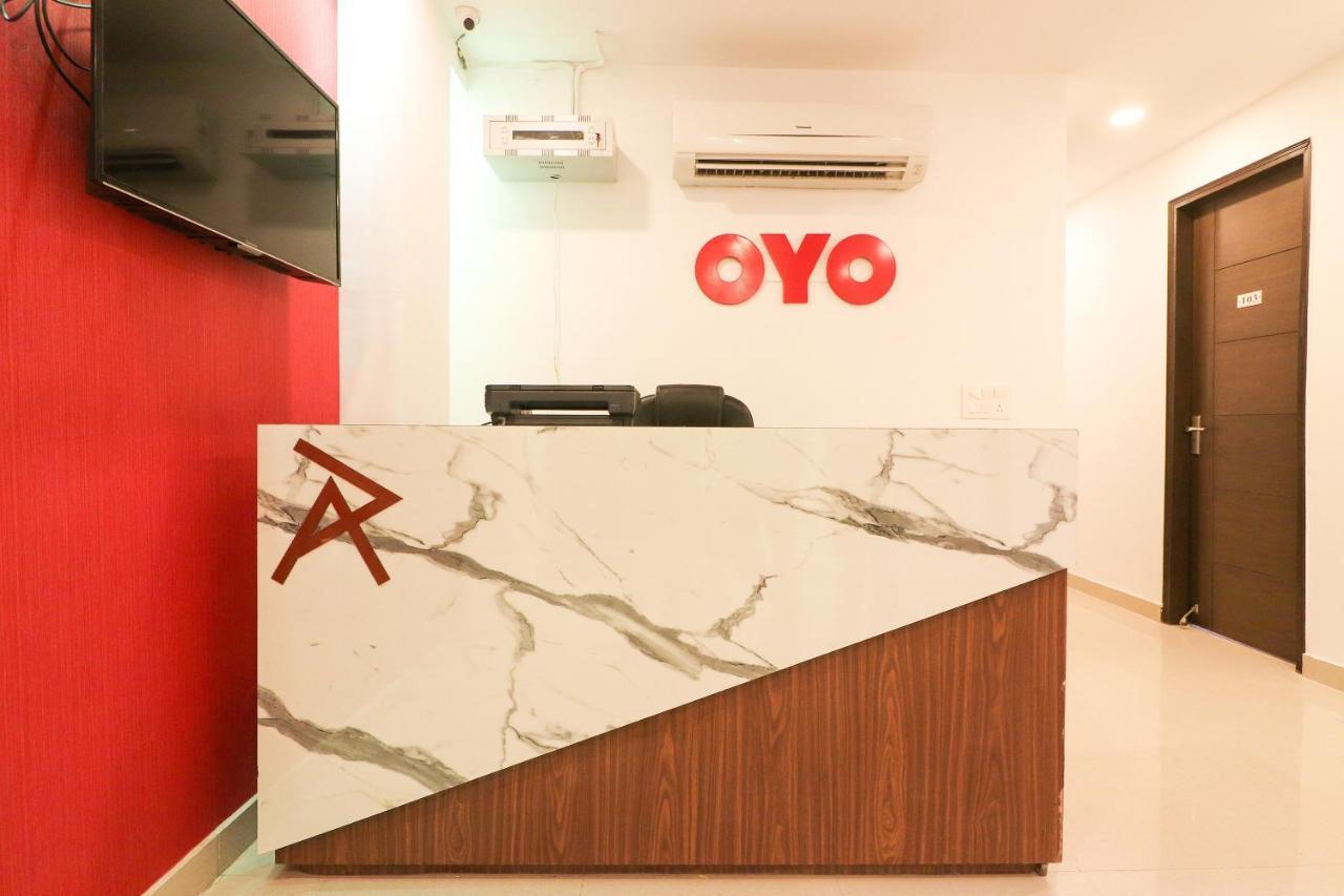 Hotel Oyo 63841 White Orchid à Indraprastha Extérieur photo