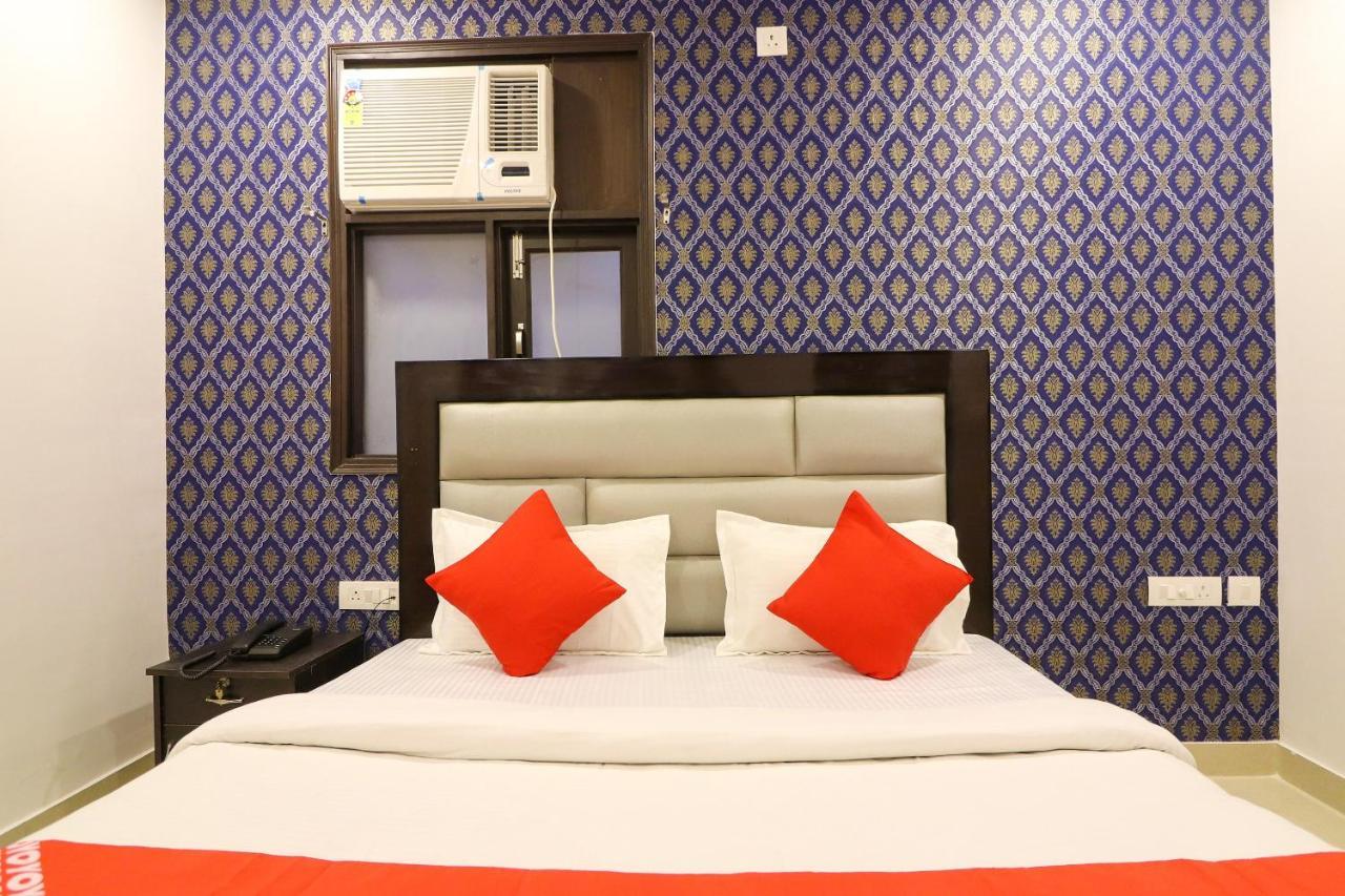 Hotel Oyo 63841 White Orchid à Indraprastha Extérieur photo